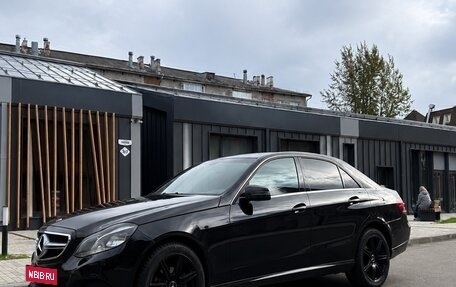 Mercedes-Benz E-Класс, 2013 год, 1 300 000 рублей, 2 фотография