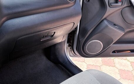 Toyota RAV4, 2003 год, 550 000 рублей, 7 фотография