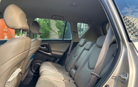 Toyota RAV4, 2005 год, 1 250 000 рублей, 22 фотография