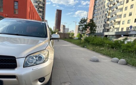 Toyota RAV4, 2005 год, 1 250 000 рублей, 25 фотография