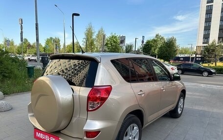 Toyota RAV4, 2005 год, 1 250 000 рублей, 26 фотография