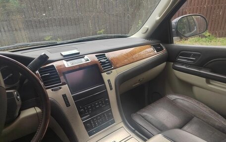 Cadillac Escalade III, 2013 год, 2 400 000 рублей, 6 фотография