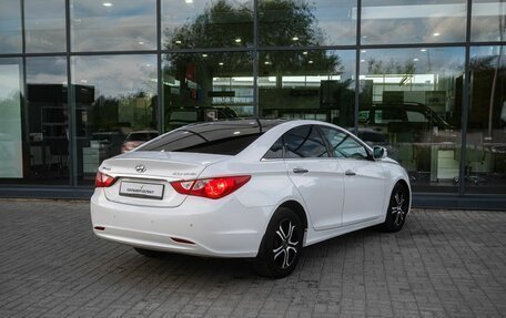 Hyundai Sonata VI, 2010 год, 1 050 000 рублей, 2 фотография