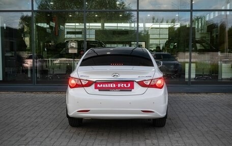 Hyundai Sonata VI, 2010 год, 1 050 000 рублей, 4 фотография