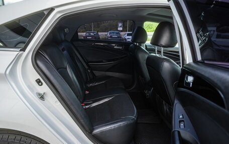 Hyundai Sonata VI, 2010 год, 1 050 000 рублей, 13 фотография