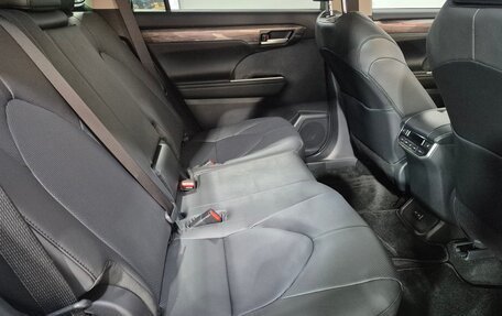 Toyota Highlander, 2026 год, 5 499 000 рублей, 21 фотография