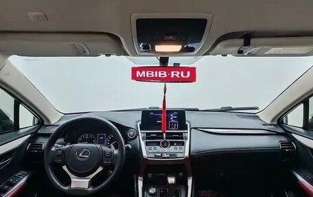 Lexus NX I, 2020 год, 2 750 000 рублей, 10 фотография
