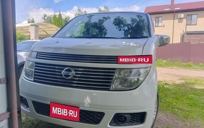 Nissan Elgrand III, 2004 год, 680 000 рублей, 1 фотография