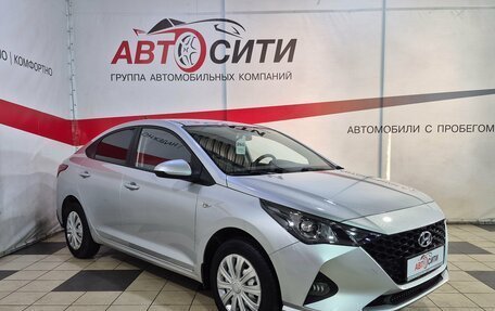 Hyundai Solaris II рестайлинг, 2021 год, 1 620 000 рублей, 2 фотография