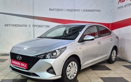 Hyundai Solaris II рестайлинг, 2021 год, 1 620 000 рублей, 4 фотография