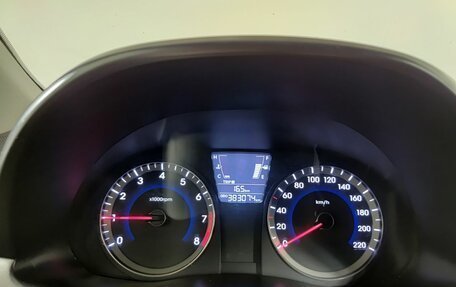 Hyundai Solaris II рестайлинг, 2013 год, 570 000 рублей, 16 фотография