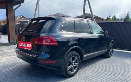 Volkswagen Touareg III, 2012 год, 2 090 000 рублей, 3 фотография