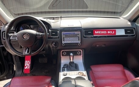 Volkswagen Touareg III, 2012 год, 2 090 000 рублей, 11 фотография