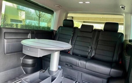 Volkswagen Multivan T6 рестайлинг, 2023 год, 6 270 000 рублей, 18 фотография
