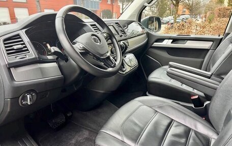 Volkswagen Multivan T6 рестайлинг, 2023 год, 6 270 000 рублей, 14 фотография