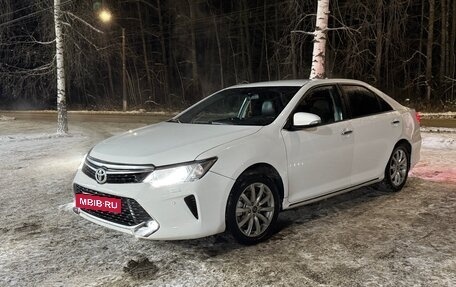 Toyota Camry, 2013 год, 1 360 000 рублей, 4 фотография