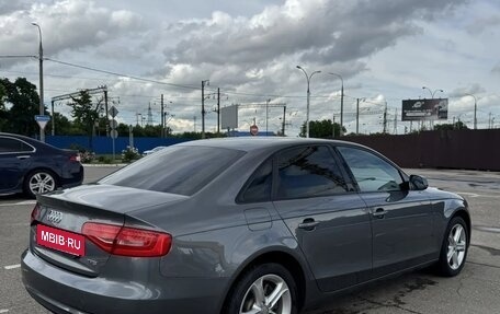 Audi A4, 2015 год, 1 950 000 рублей, 6 фотография
