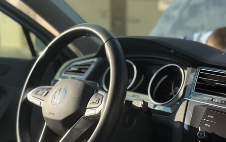 Volkswagen Tiguan II, 2021 год, 2 850 000 рублей, 10 фотография