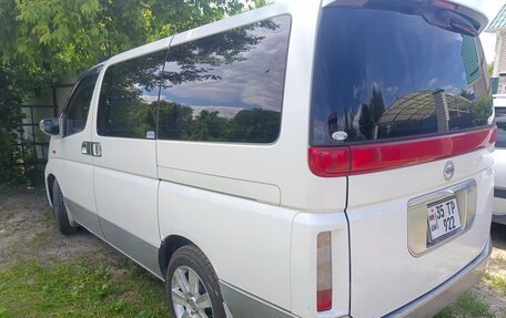 Nissan Elgrand III, 2004 год, 680 000 рублей, 4 фотография