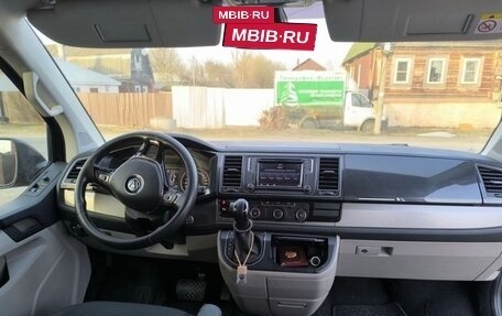 Volkswagen Transporter T6 рестайлинг, 2018 год, 2 450 000 рублей, 7 фотография