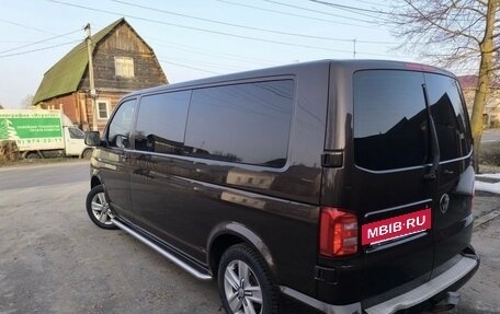 Volkswagen Transporter T6 рестайлинг, 2018 год, 2 450 000 рублей, 6 фотография