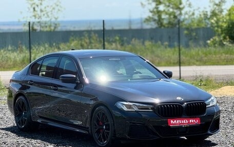 BMW 5 серия, 2021 год, 4 900 000 рублей, 1 фотография