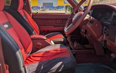 Toyota Hilux Surf III рестайлинг, 1990 год, 600 000 рублей, 4 фотография
