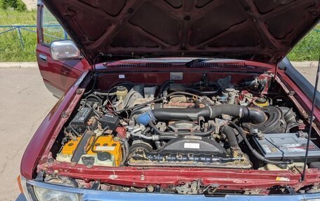 Toyota Hilux Surf III рестайлинг, 1990 год, 600 000 рублей, 2 фотография