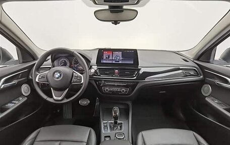 BMW 1 серия, 2022 год, 1 373 000 рублей, 6 фотография