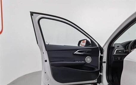 BMW 1 серия, 2022 год, 1 373 000 рублей, 10 фотография