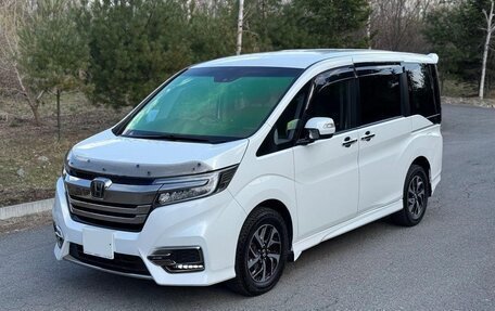 Honda Stepwgn IV, 2021 год, 1 970 000 рублей, 4 фотография
