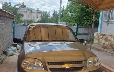 Chevrolet Niva I рестайлинг, 2010 год, 600 000 рублей, 2 фотография