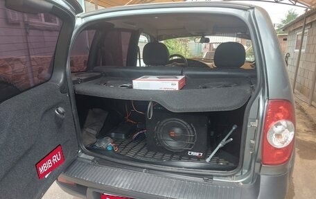 Chevrolet Niva I рестайлинг, 2010 год, 600 000 рублей, 7 фотография