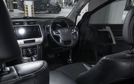 Toyota Land Cruiser Prado 150 рестайлинг 2, 2019 год, 5 050 000 рублей, 26 фотография