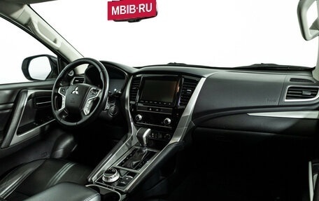 Mitsubishi Montero Sport, 2022 год, 3 999 585 рублей, 10 фотография