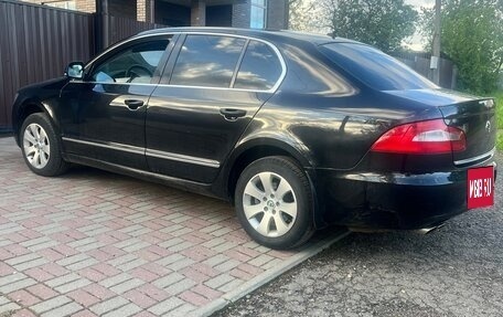 Skoda Superb III рестайлинг, 2010 год, 750 000 рублей, 5 фотография