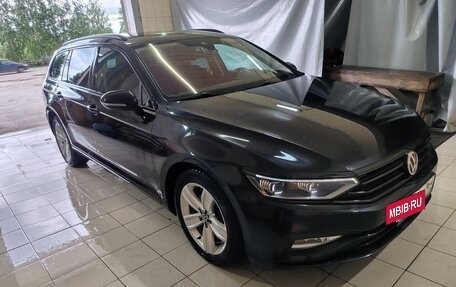 Volkswagen Passat B8 рестайлинг, 2019 год, 3 200 000 рублей, 7 фотография