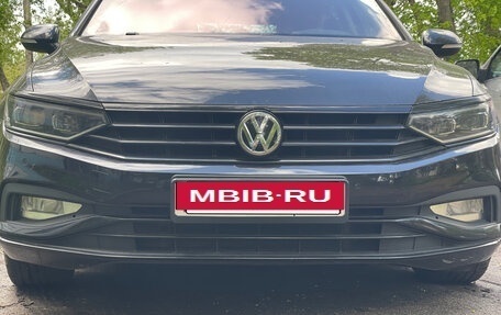 Volkswagen Passat B8 рестайлинг, 2019 год, 3 200 000 рублей, 4 фотография