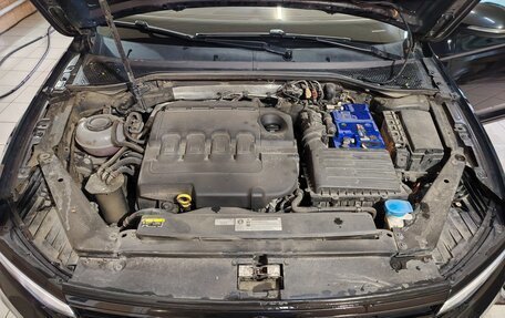 Volkswagen Passat B8 рестайлинг, 2019 год, 3 200 000 рублей, 28 фотография