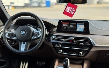 BMW 5 серия, 2018 год, 3 990 000 рублей, 12 фотография