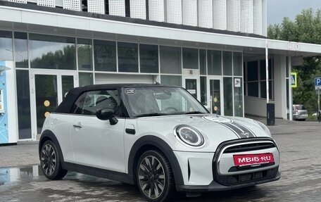MINI Cabrio, 2022 год, 2 100 000 рублей, 2 фотография