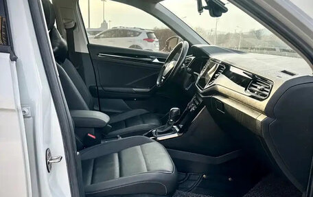 Volkswagen T-Roc I, 2021 год, 1 680 000 рублей, 11 фотография