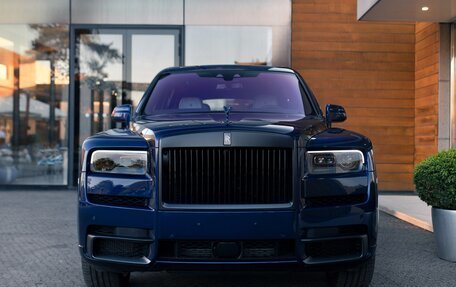 Rolls-Royce Cullinan, 2024 год, 64 000 000 рублей, 2 фотография