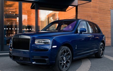 Rolls-Royce Cullinan, 2024 год, 64 000 000 рублей, 3 фотография