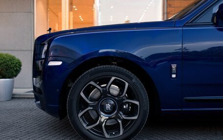Rolls-Royce Cullinan, 2024 год, 64 000 000 рублей, 8 фотография