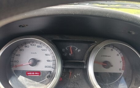 Suzuki Ignis II (HR), 2004 год, 300 000 рублей, 8 фотография