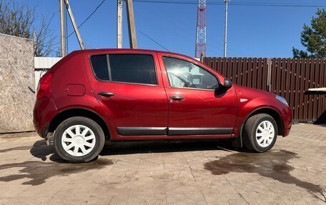 Renault Sandero I, 2010 год, 393 000 рублей, 3 фотография