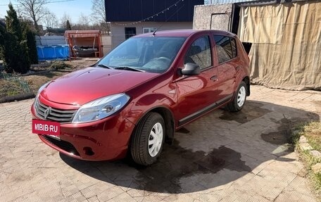 Renault Sandero I, 2010 год, 393 000 рублей, 2 фотография
