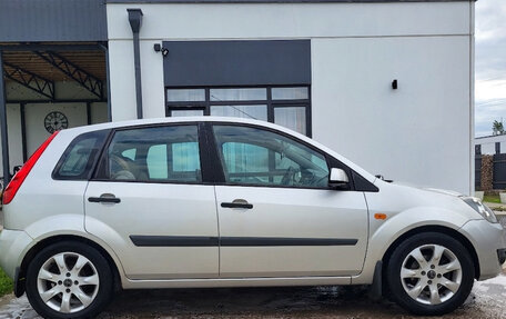 Ford Fiesta, 2006 год, 440 000 рублей, 2 фотография