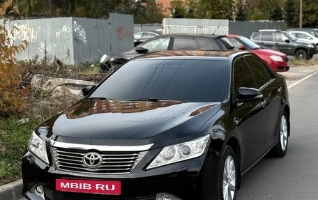 Toyota Camry, 2013 год, 1 700 000 рублей, 10 фотография